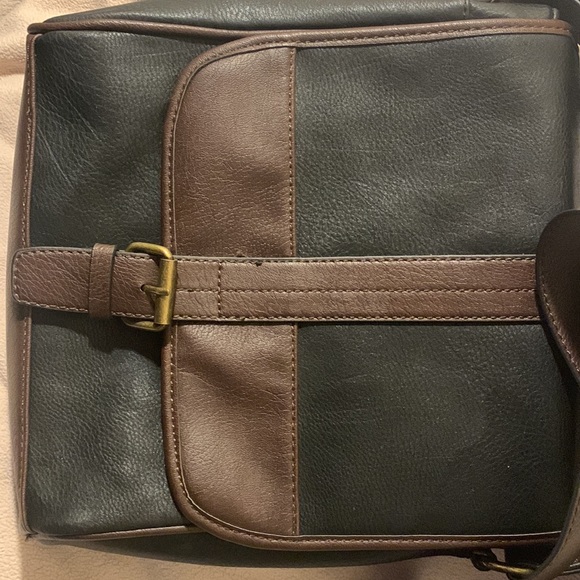 ALDO MESSENGER BAG. Never used. - Picture 3 of 9